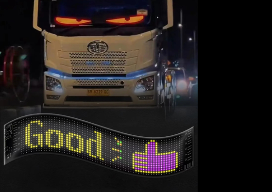 Özel Mod LED Animasyon İşaretleri Araç Kamyon 5VDC USB / 2A Kaydırma Metin 120x595mm Ekran Ekranı